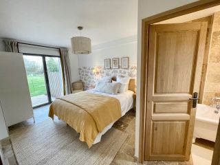 house 5 Rooms for seasonal rent on CRICQUEBOEUF (14113)