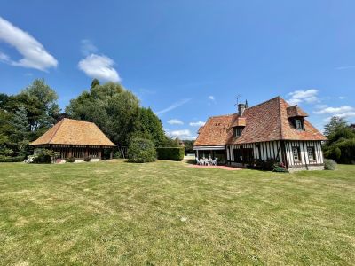 house 8 Rooms for sale on PONT L EVEQUE (14130) Sale House Pont-l'Évêque 8 Rooms 200 m²