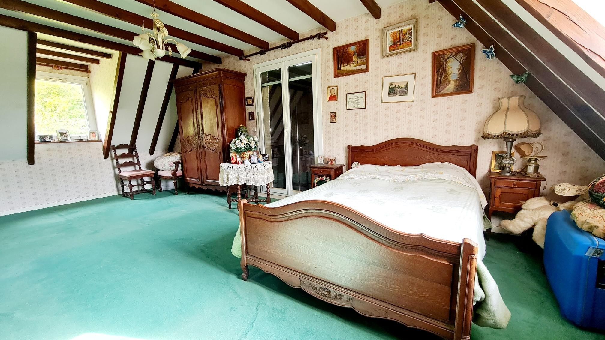 house 7 Rooms for sale on PONT L EVEQUE (14130)