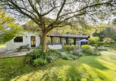 maison 8 Pièces en vente sur BARNEVILLE LA BERTRAN (14600) Vente Maison Barneville-la-Bertran 8 Pièces 307 m²
