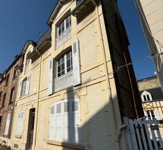 maison 17 Pièces en vente sur DEAUVILLE (14800)