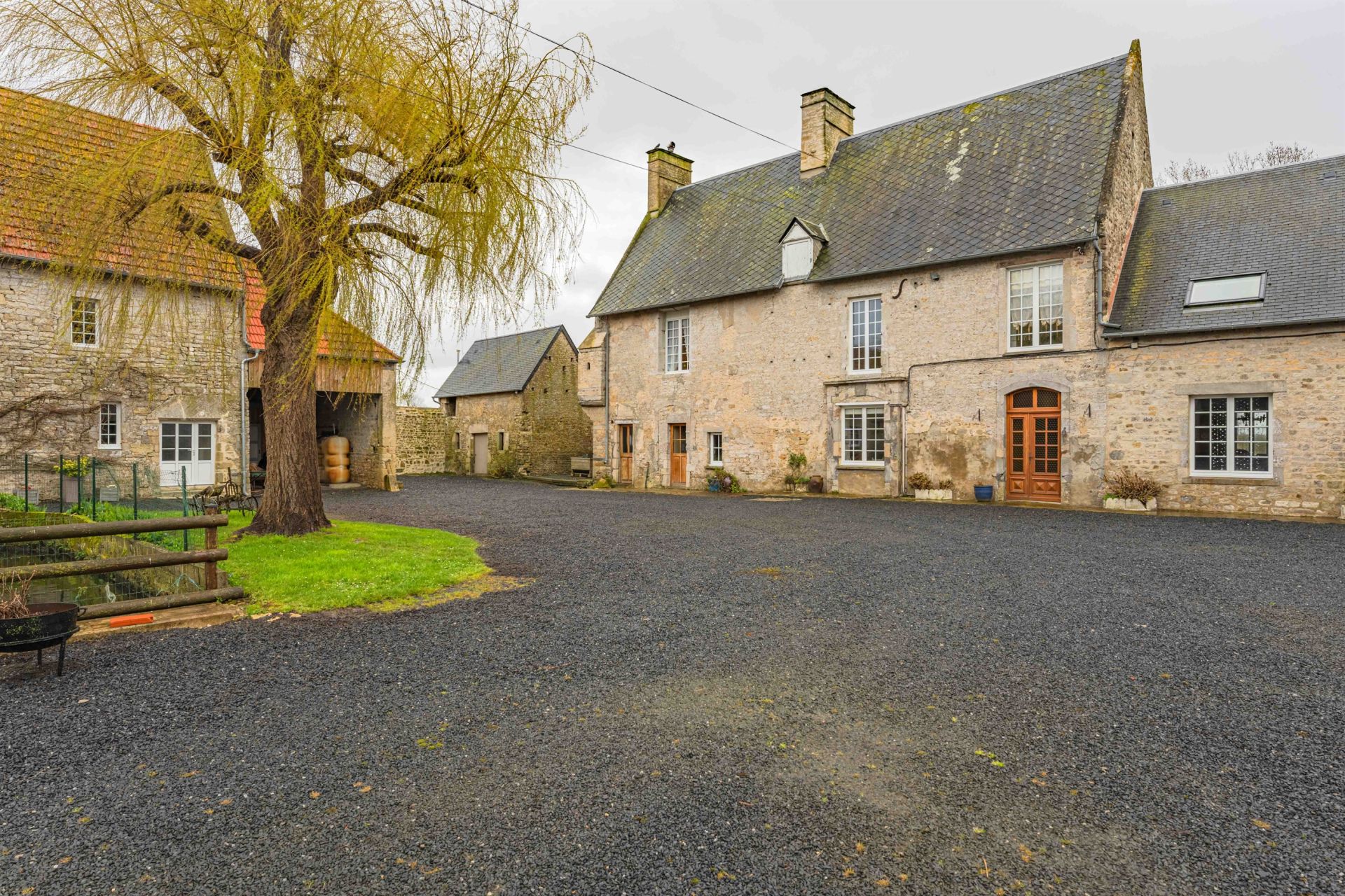 manor house 12 Rooms for sale on GRANDCAMP MAISY (14450)