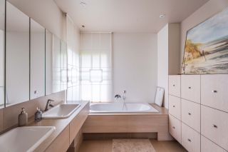 contemporary house 7 Rooms for sale on BAYEUX (14400)