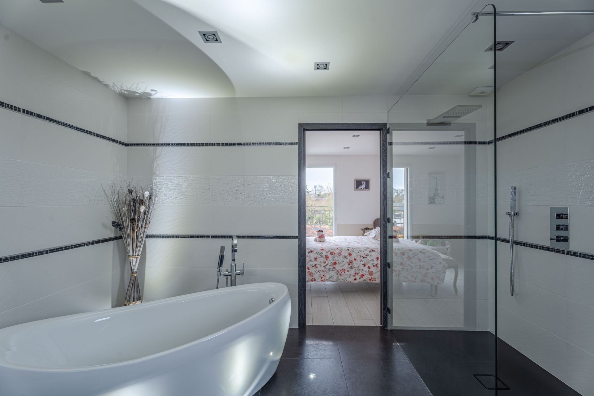 house 6 Rooms for sale on JULLOUVILLE (50610)