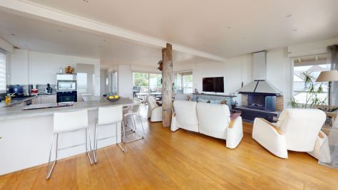 villa 10 Rooms for sale on ST LAURENT SUR MER (14710) Sale Villa Saint-Laurent-sur-Mer 10 Rooms 166 m²