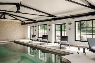 house 10 Rooms for seasonal rent on VILLERVILLE (14113)