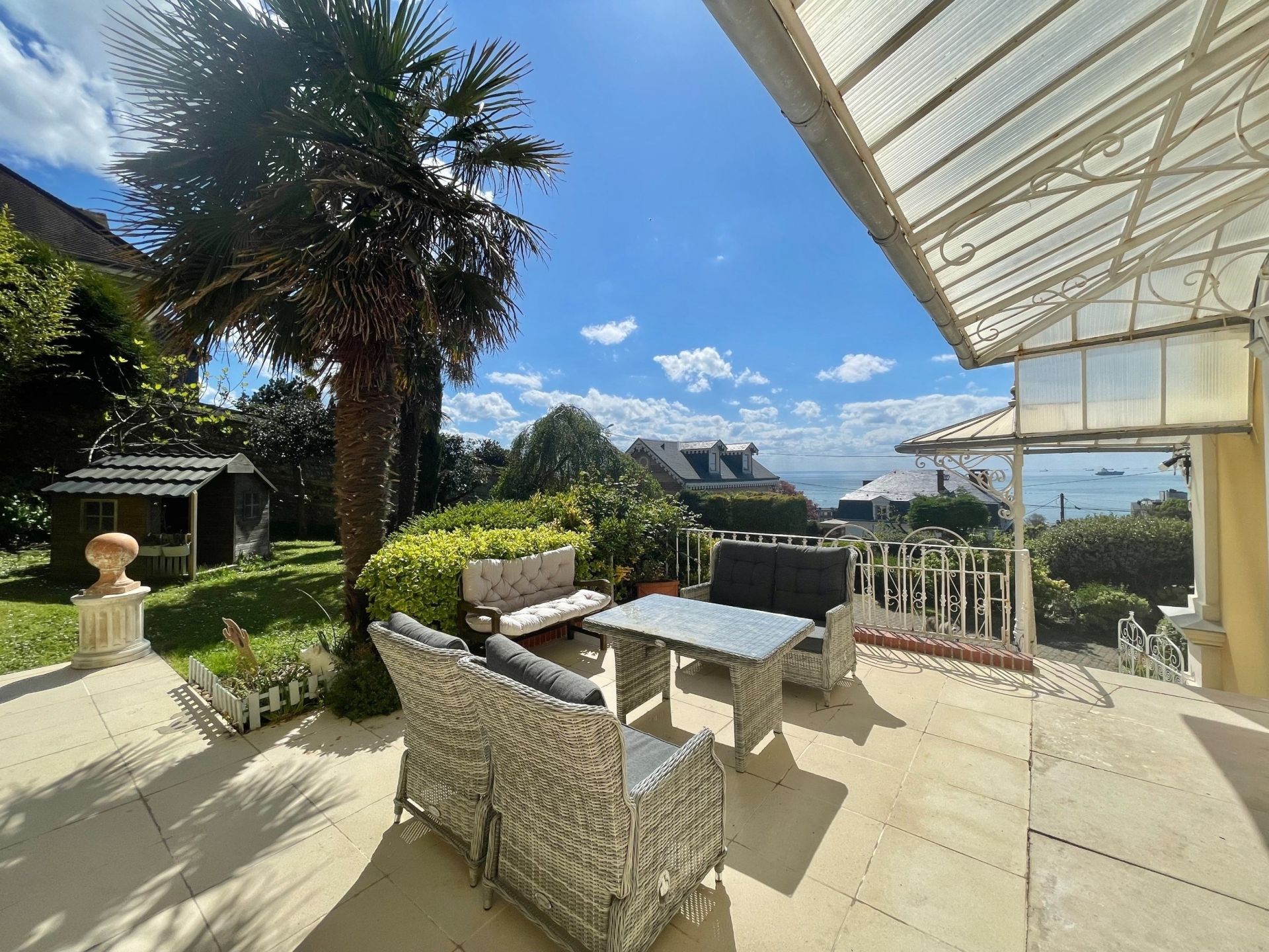 house 19 Rooms for sale on STE ADRESSE (76310)