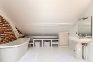 house 8 Rooms for sale on MONT ST AIGNAN (76130)