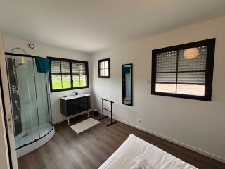 house 9 Rooms for sale on TROUVILLE SUR MER (14360)