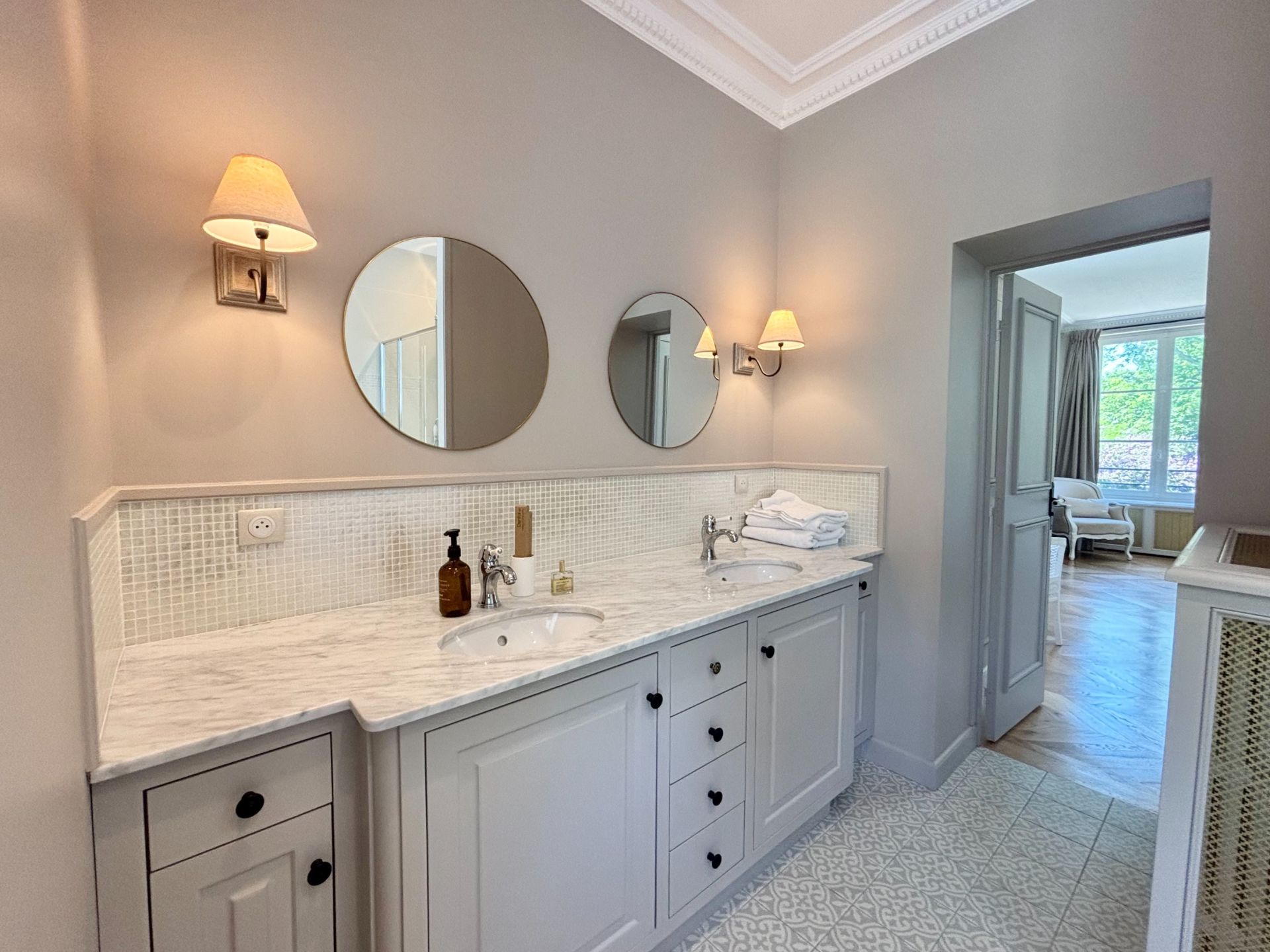 maison 9 Pièces en location saisonnière sur EQUEMAUVILLE (14600)