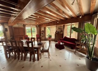 house 9 Rooms for sale on PONT L EVEQUE (14130)