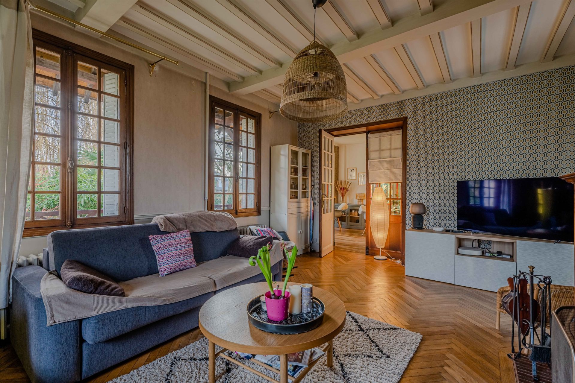 Norman house 9 Rooms for sale on PONT L EVEQUE (14130)