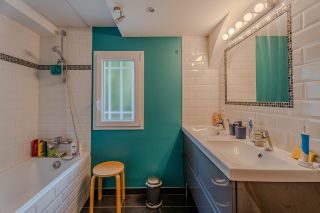 Norman house 9 Rooms for sale on PONT L EVEQUE (14130)