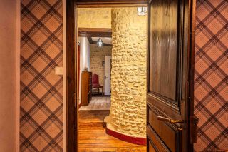 house 9 Rooms for sale on BAYEUX (14400)