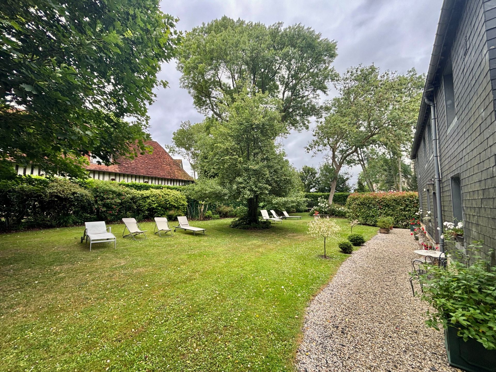 maison 12 Pièces en vente sur TOURGEVILLE (14800)