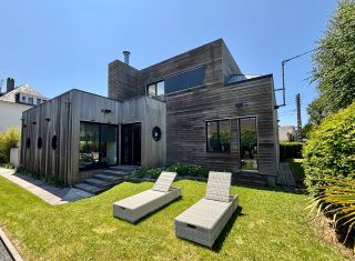 house 8 Rooms for sale on CAEN (14000)