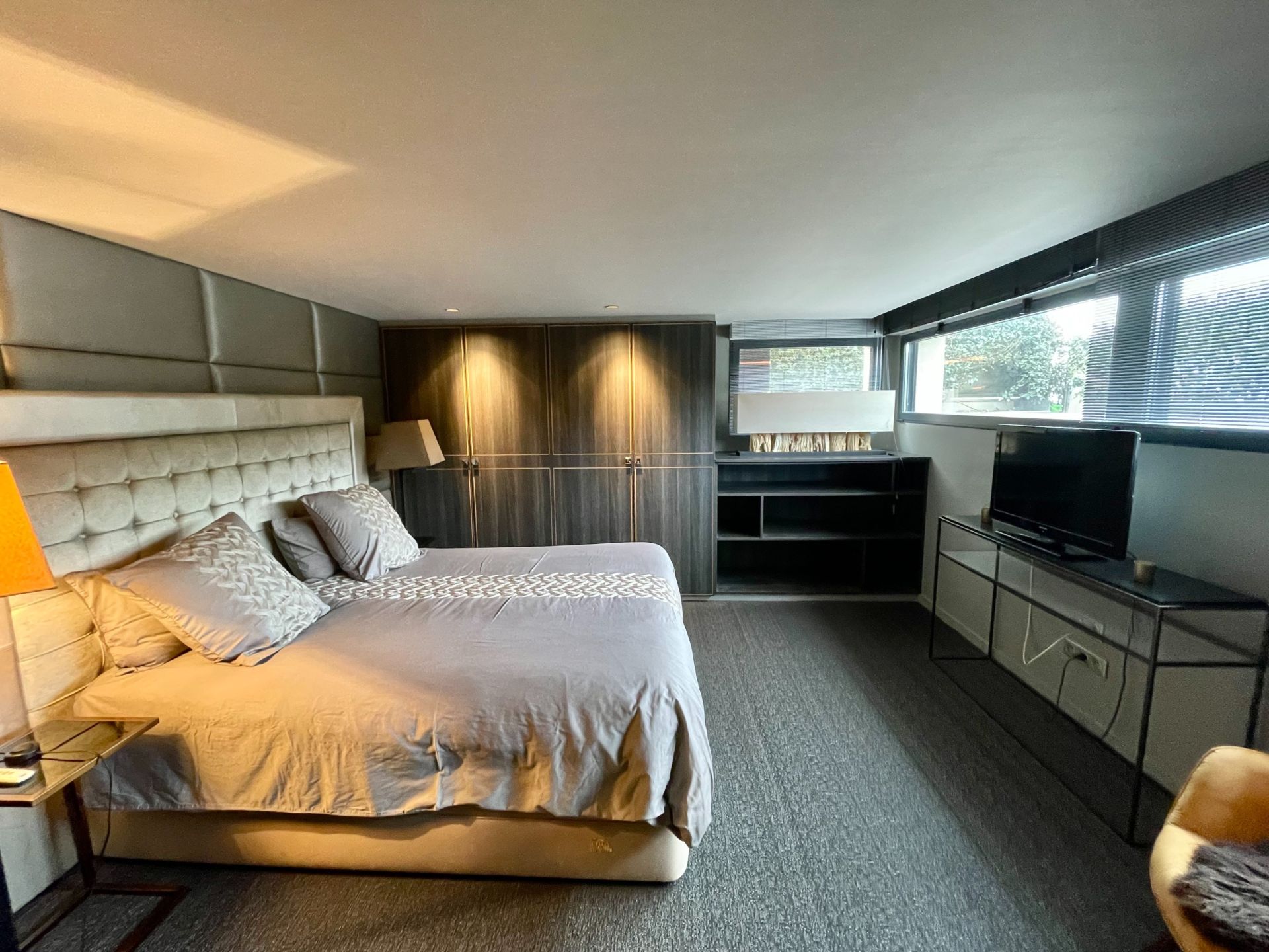 house 7 Rooms for sale on VILLERS SUR MER (14640)