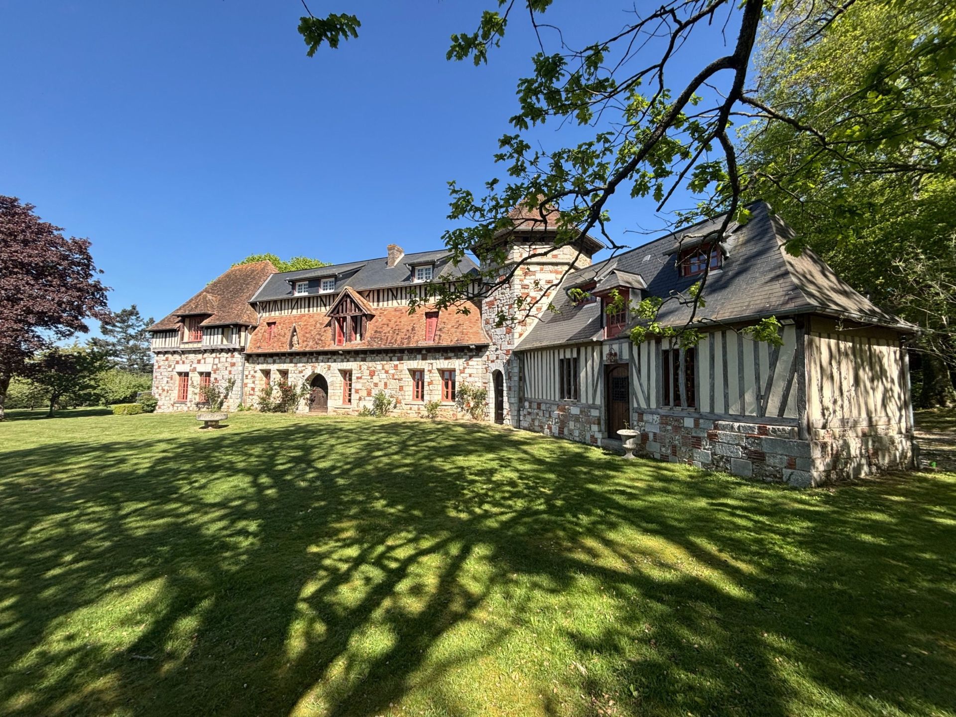 manor house 15 Rooms for sale on ECAQUELON (27290)