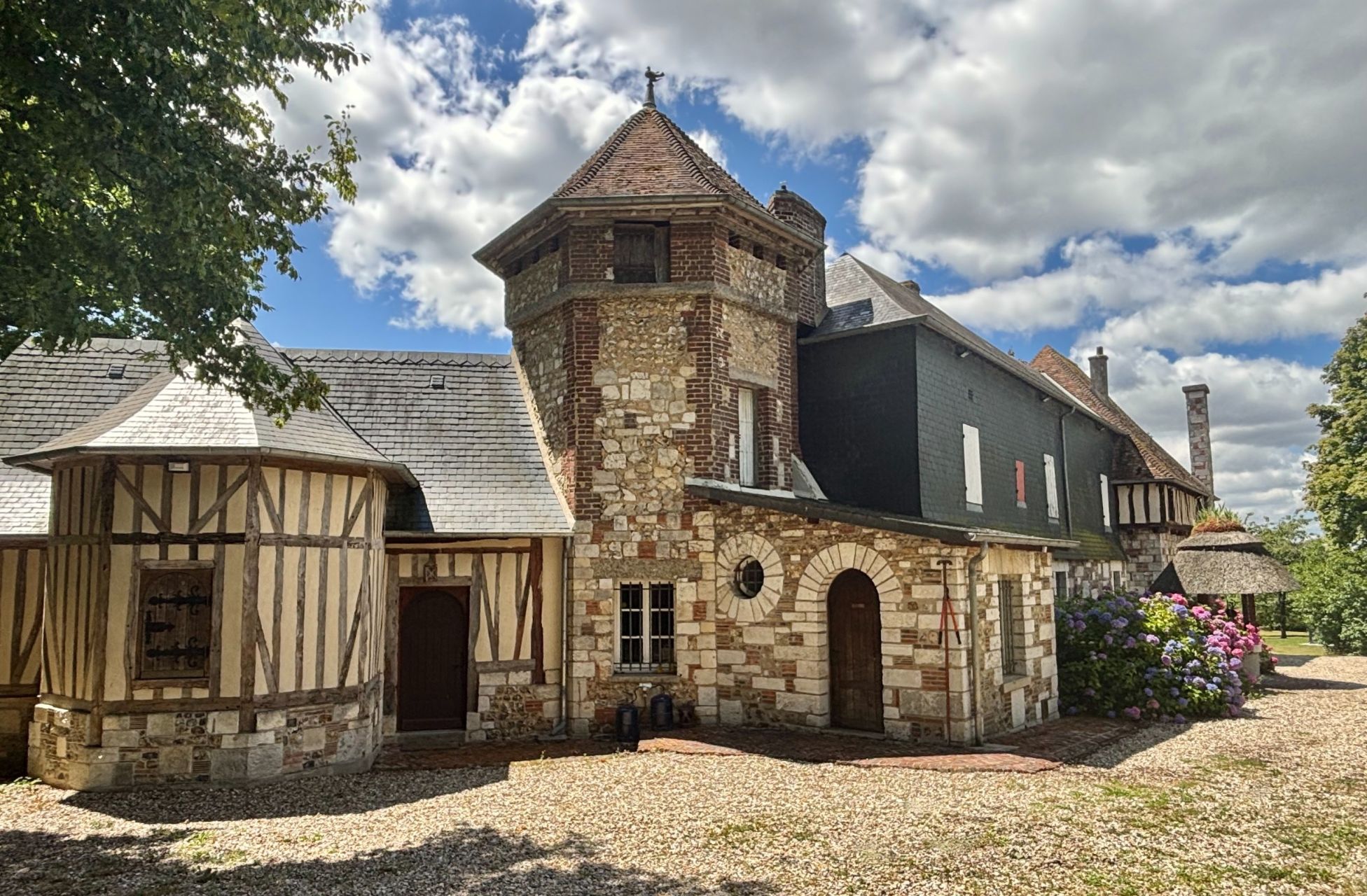 manoir 10 Pièces en vente sur ECAQUELON (27290)