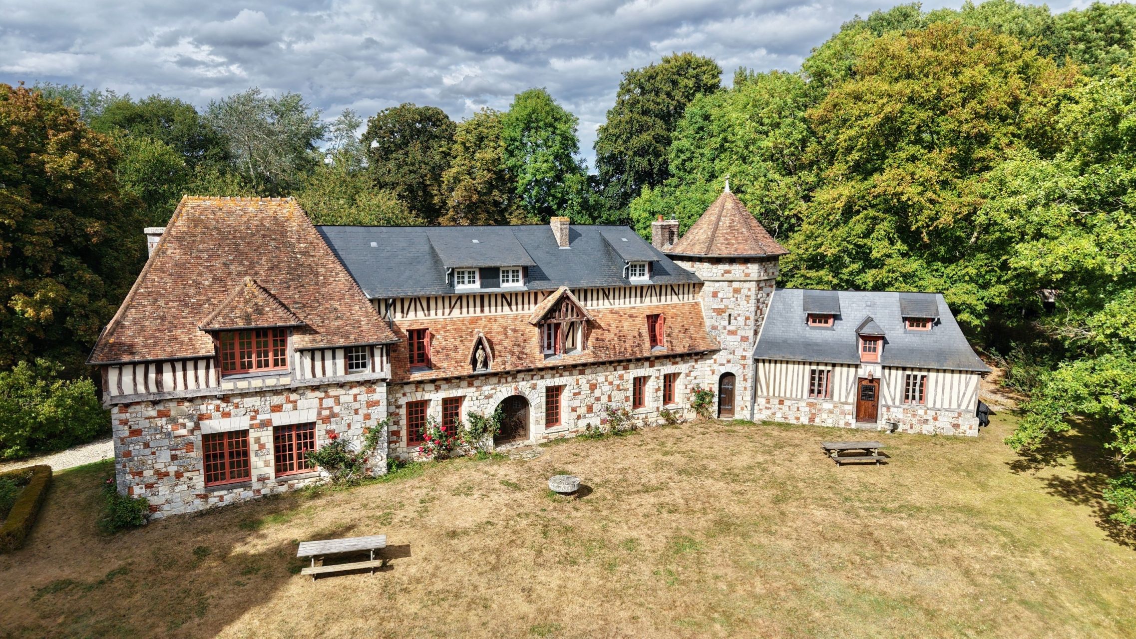 manoir 10 Pièces en vente sur ECAQUELON (27290)