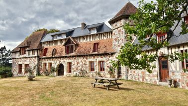 manoir 10 Pièces en vente sur ECAQUELON (27290)