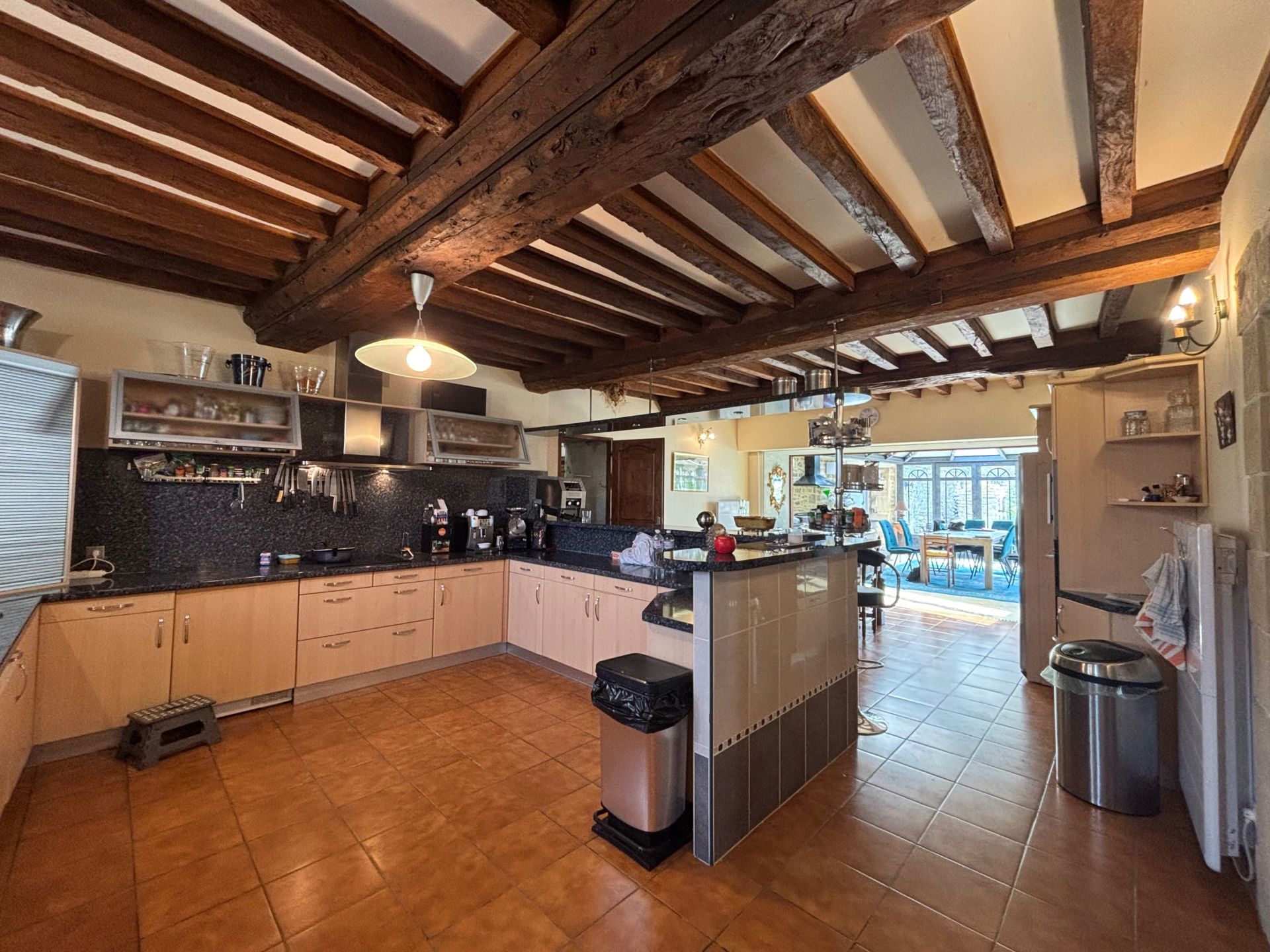 manor house 16 Rooms for sale on BAYEUX (14400)
