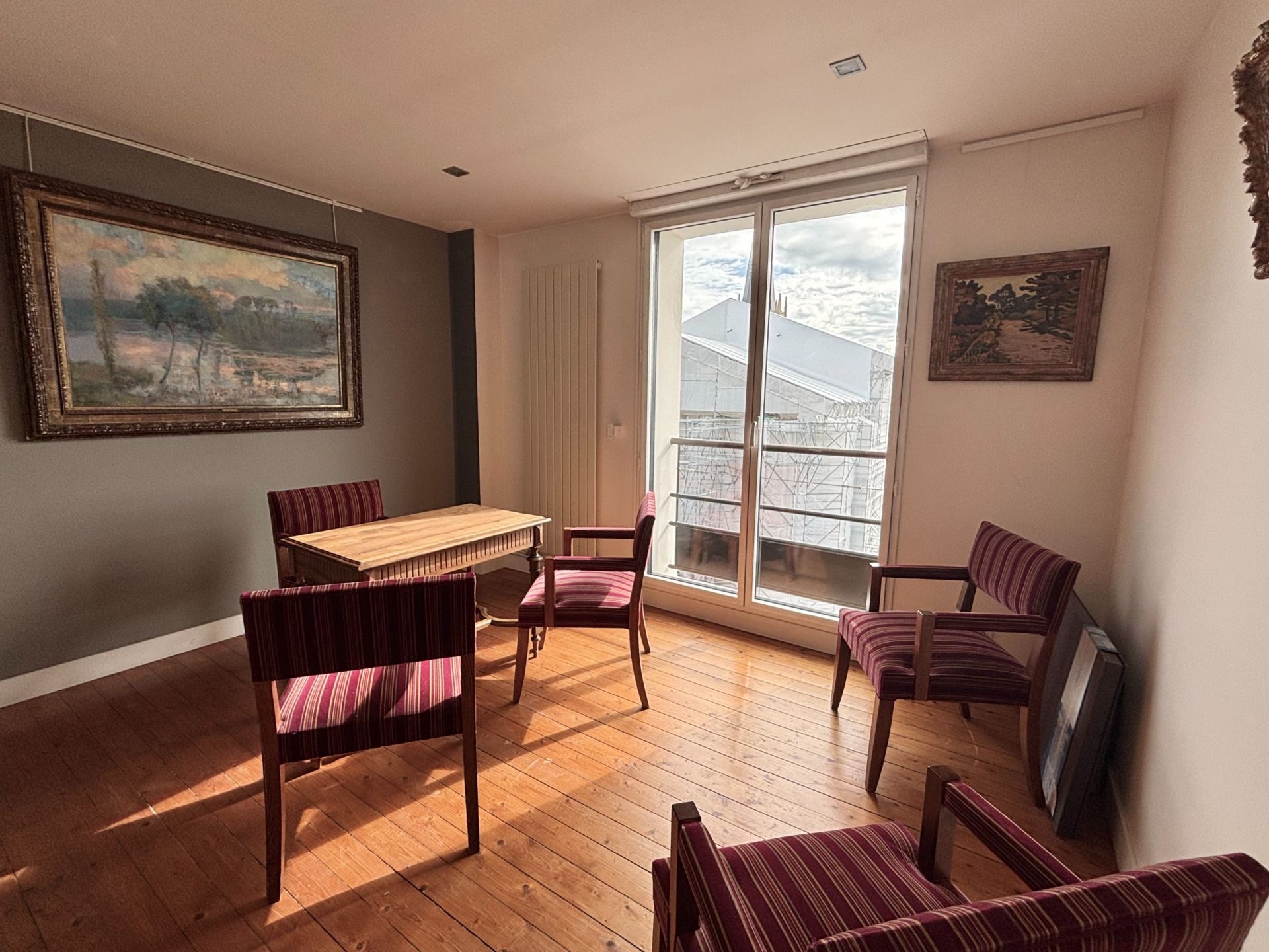 house 9 Rooms for sale on TROUVILLE SUR MER (14360)