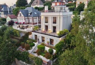 house 9 Rooms for sale on TROUVILLE SUR MER (14360)