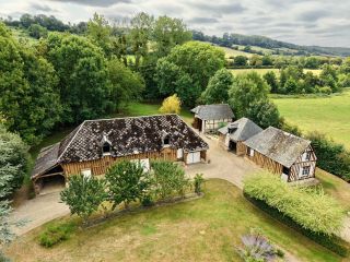 manoir 8 Pièces en vente sur RUMESNIL (14340)