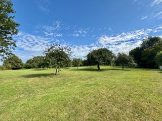 manoir 8 Pièces en vente sur RUMESNIL (14340)