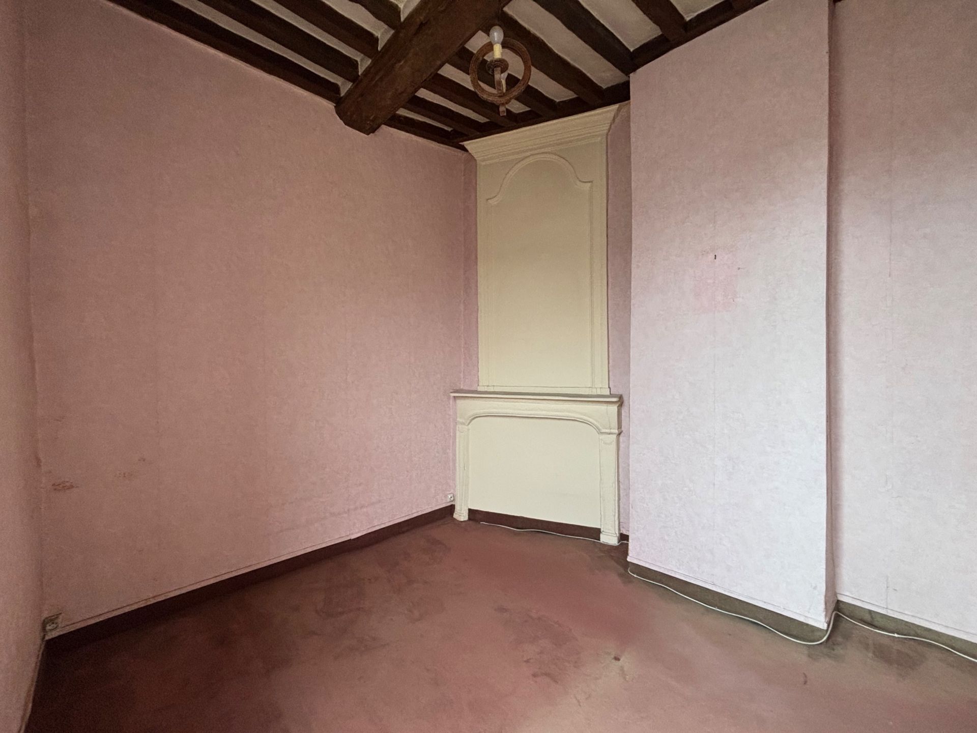 apartment 6 Rooms for sale on BAYEUX (14400)