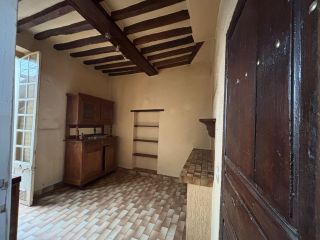 apartment 6 Rooms for sale on BAYEUX (14400)