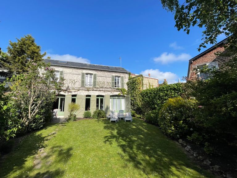 maison 6 Pièces en vente sur DEAUVILLE (14800)