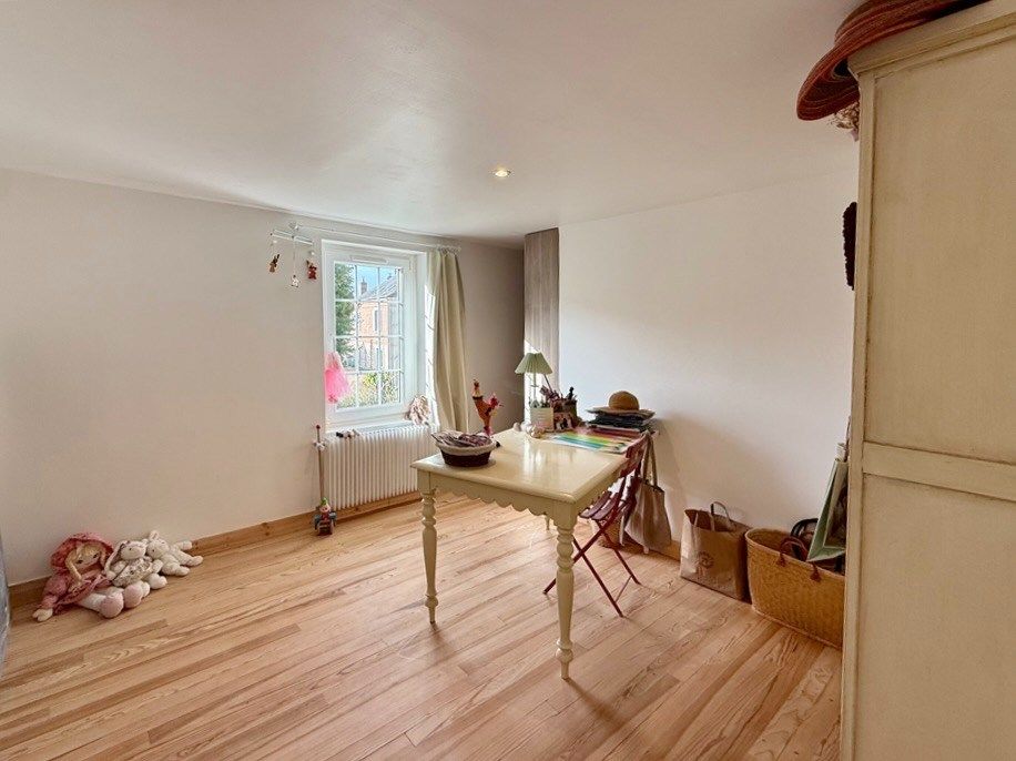 maison normande 8 Pièces en vente sur MANNEVILLE LA PIPARD (14130)