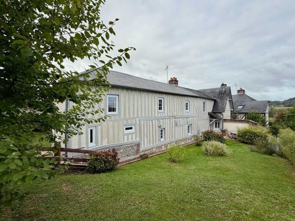 maison normande 8 Pièces en vente sur MANNEVILLE LA PIPARD (14130)