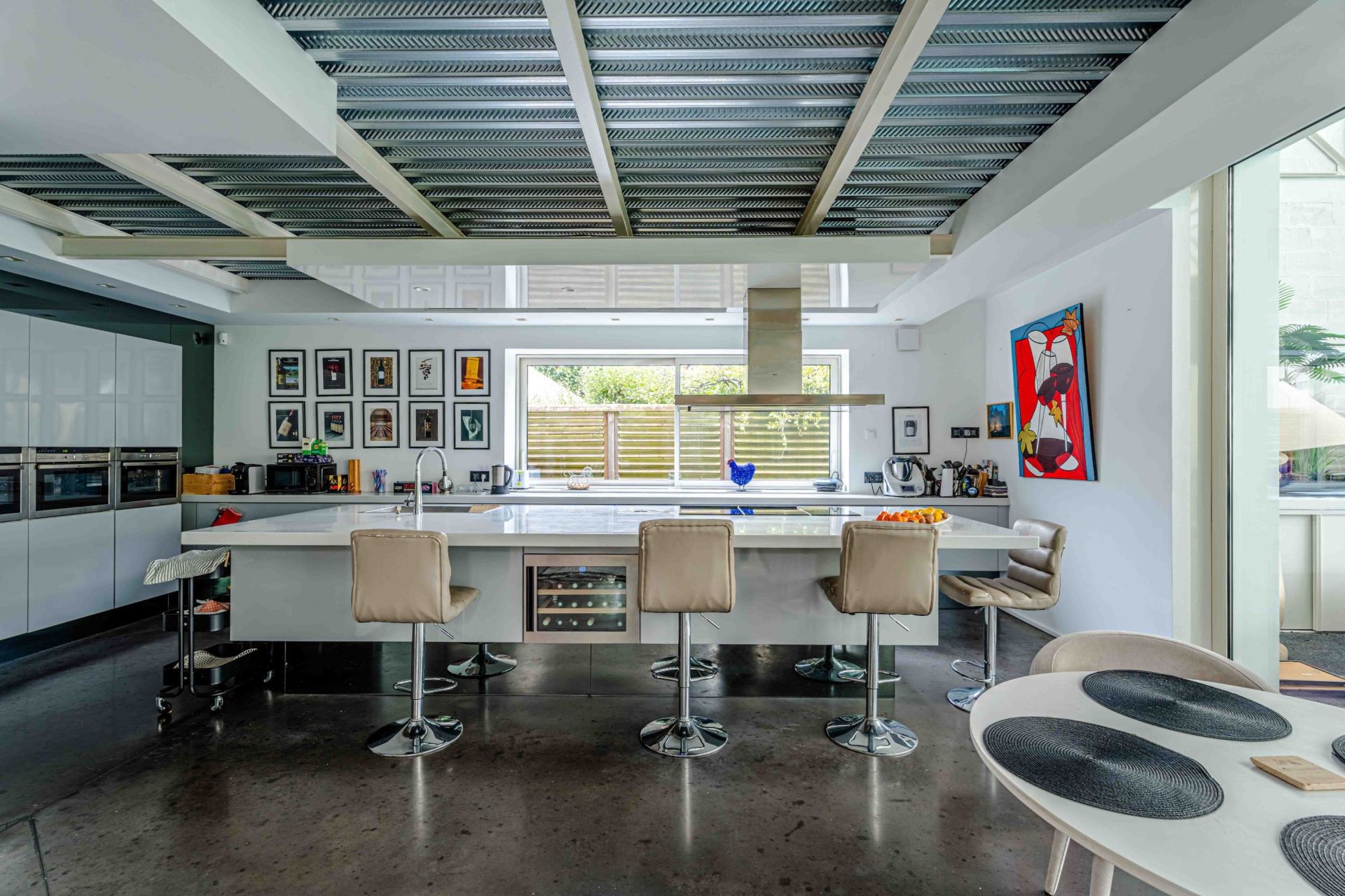 house 7 Rooms for sale on CAEN (14000)