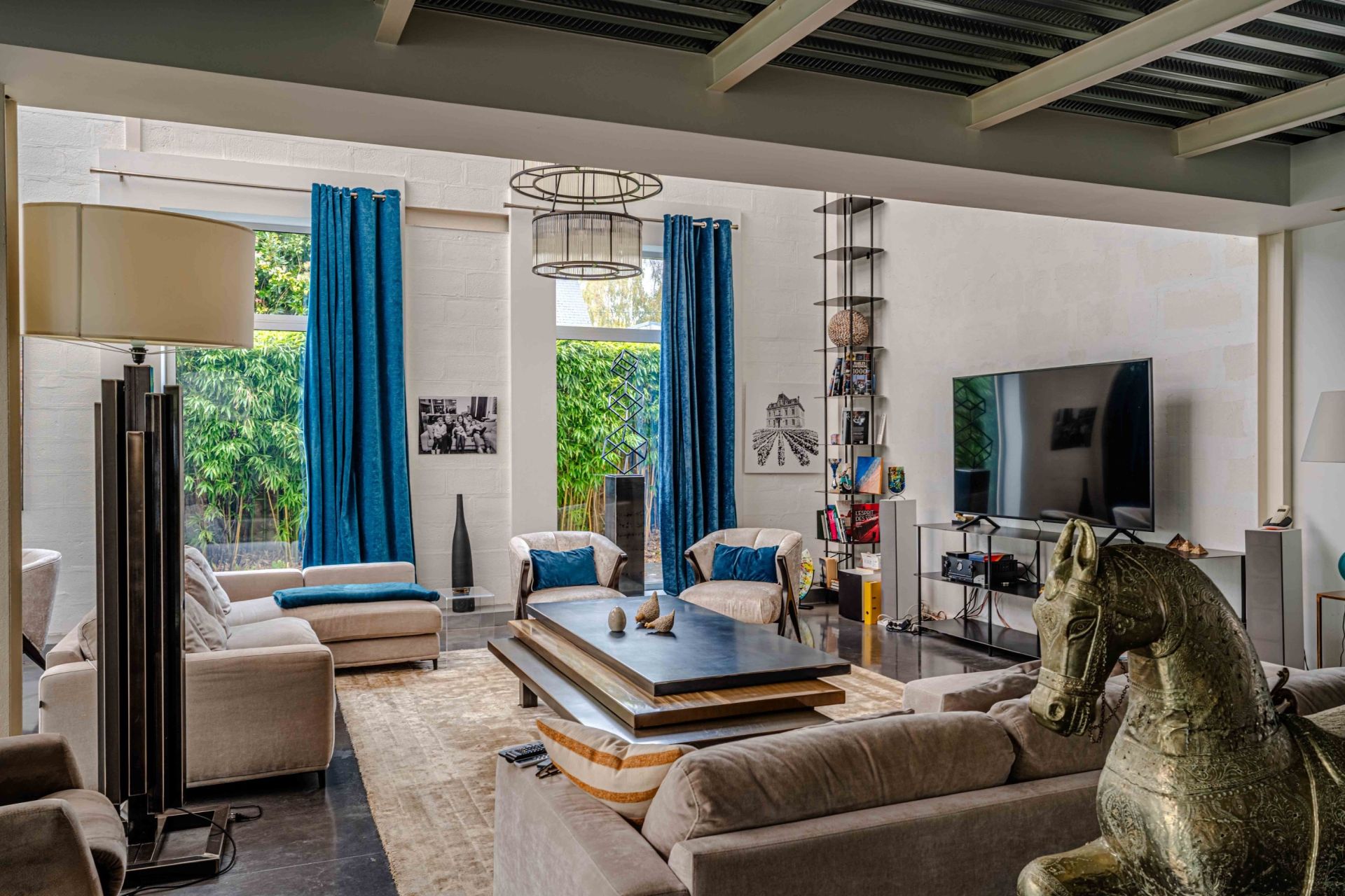 house 7 Rooms for sale on CAEN (14000)