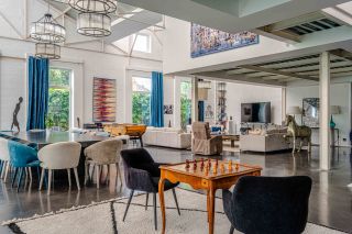 house 7 Rooms for sale on CAEN (14000)