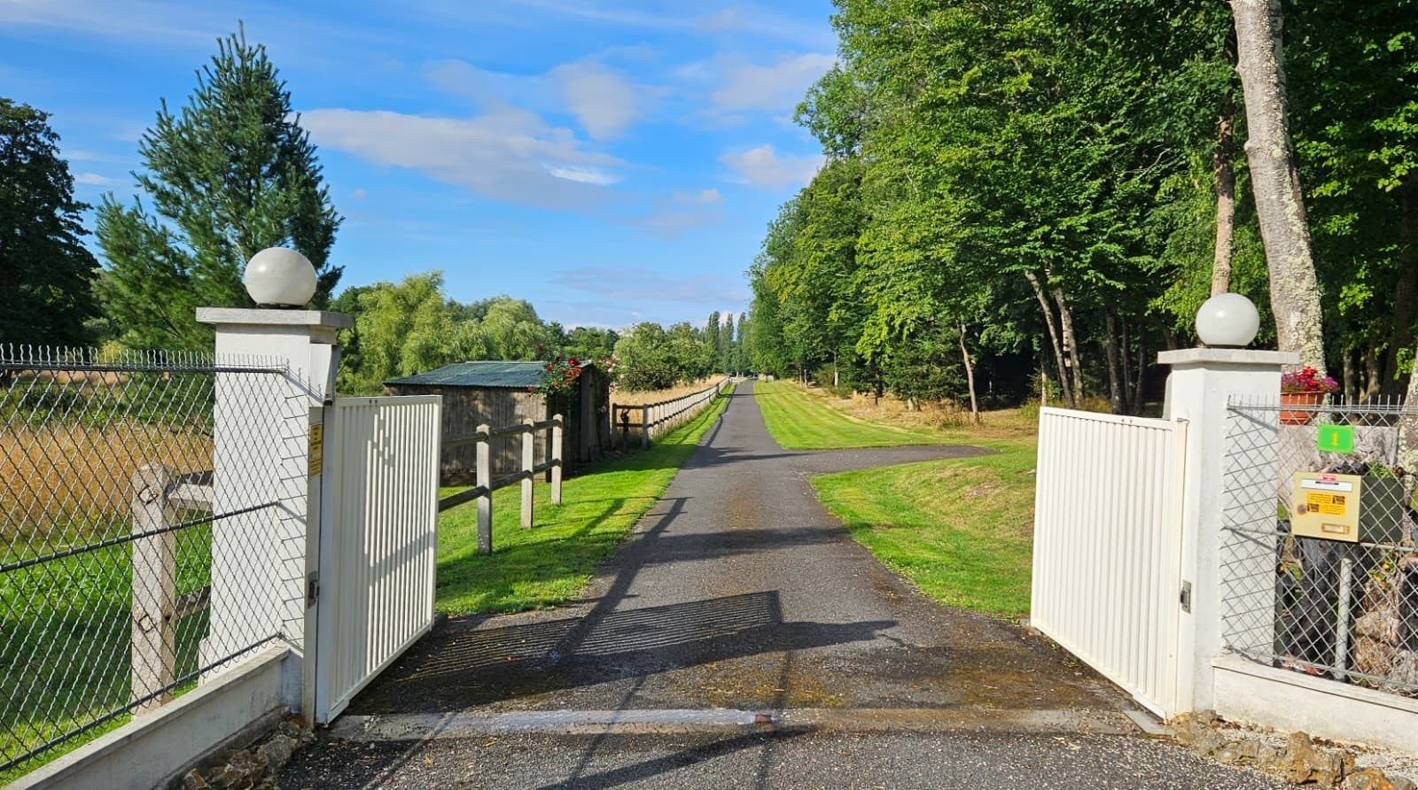 maison 12 Pièces en vente sur ST MARTIN D ECUBLEI (61300)