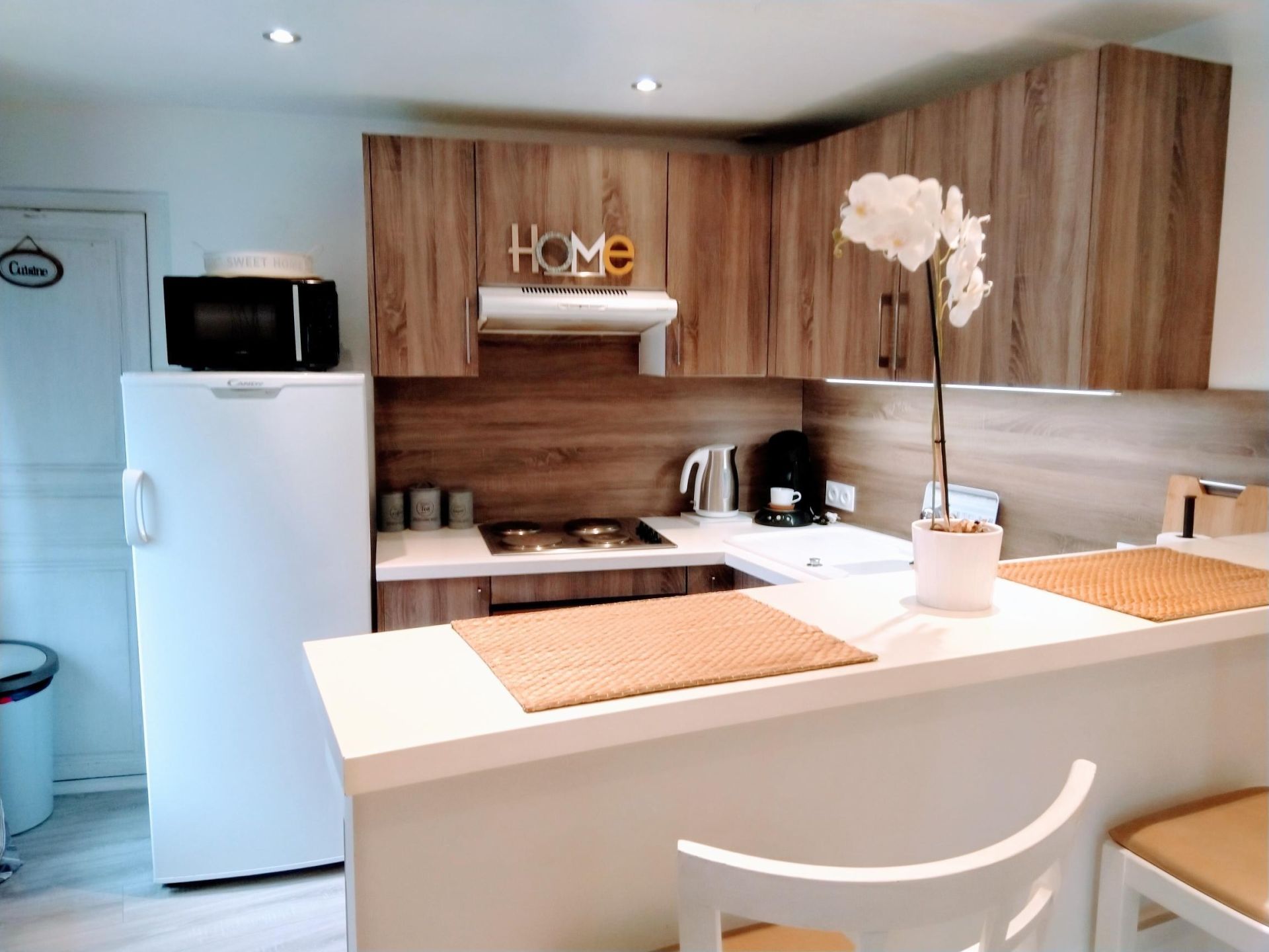 building for sale on PONT L EVEQUE (14130)