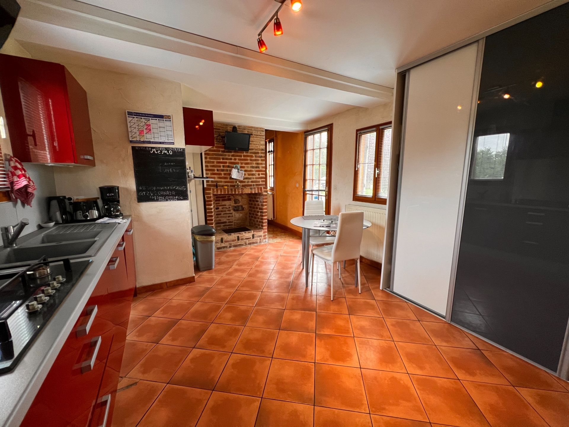 house 9 Rooms for sale on PONT L EVEQUE (14130)