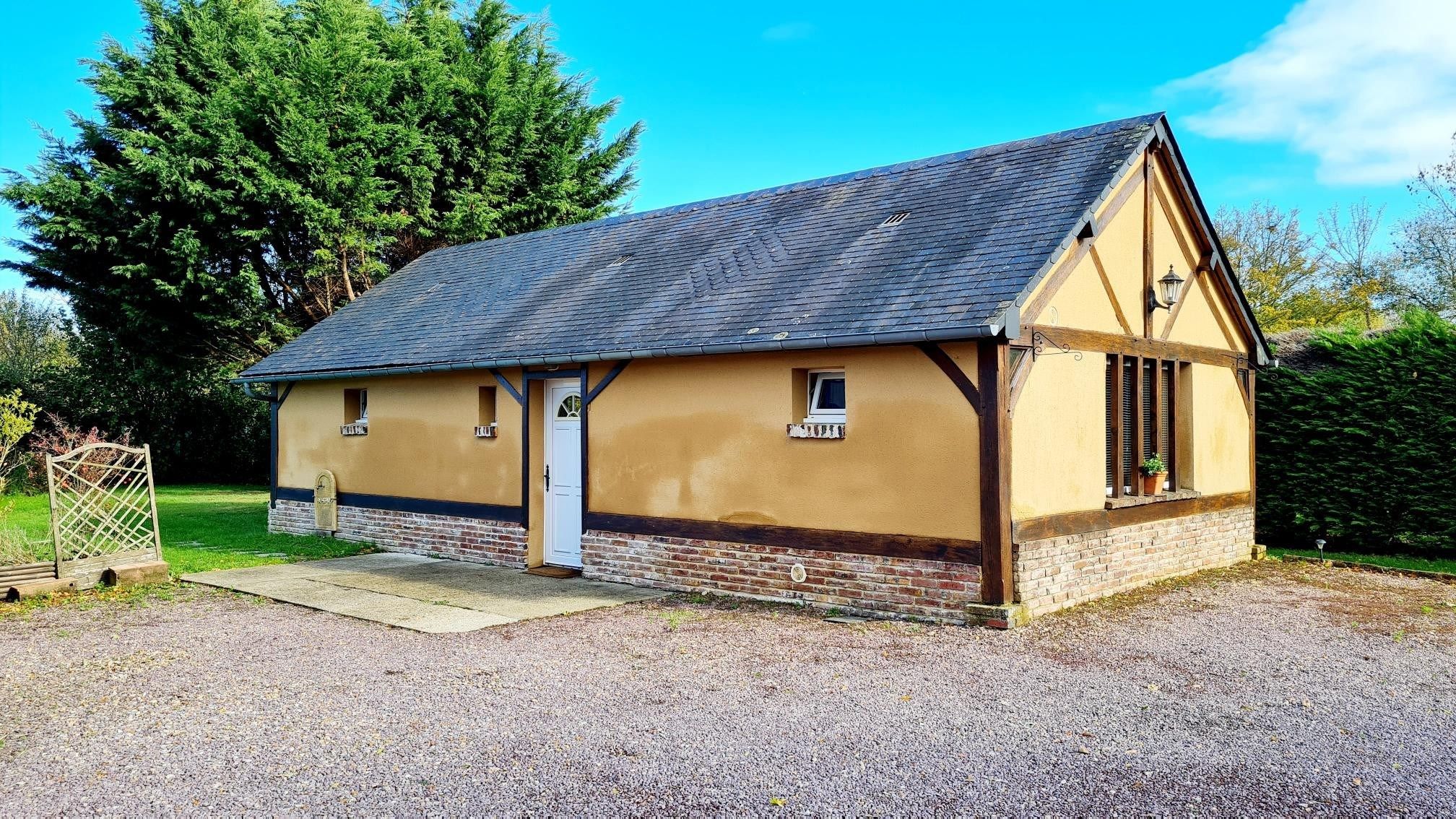 house 9 Rooms for sale on PONT L EVEQUE (14130)