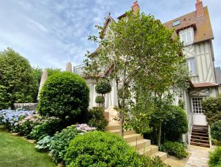 maison 10 Pièces en vente sur DEAUVILLE (14800)