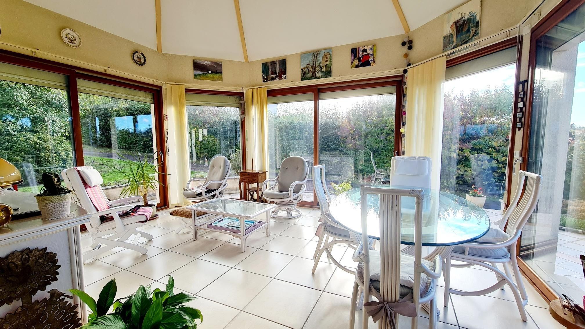 house 8 Rooms for sale on CORMEILLES (27260)