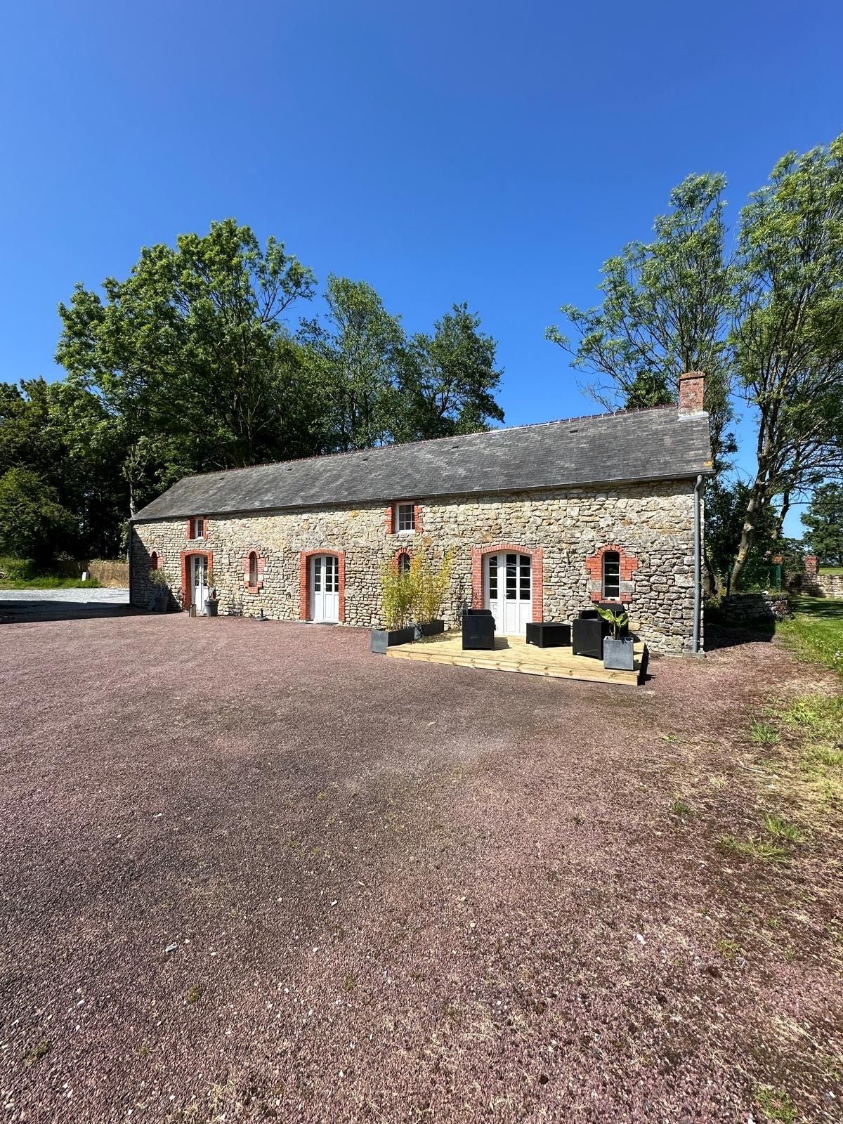 maison 13 Pièces en vente sur STE MERE EGLISE (50480)