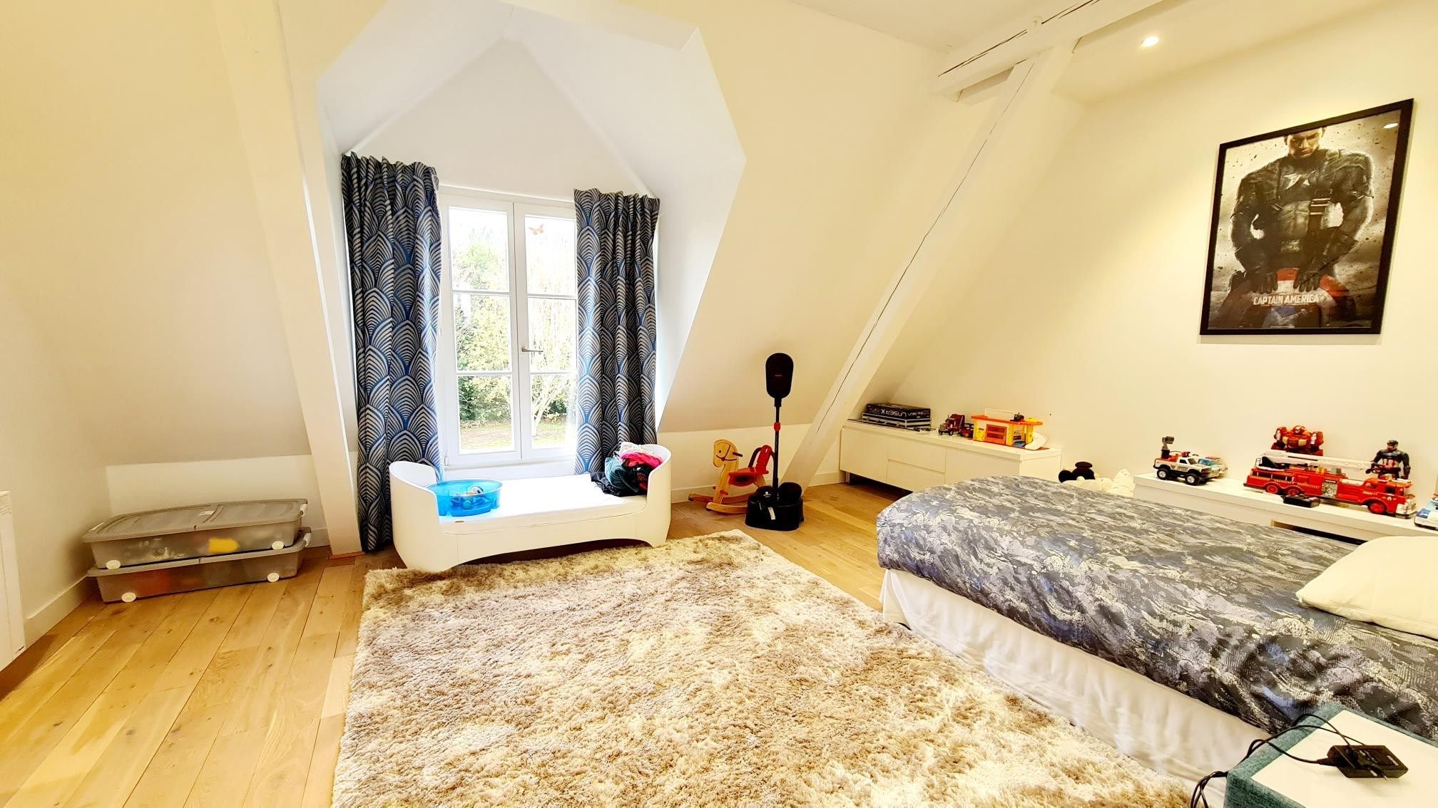 maison 9 Pièces en vente sur QUETTEVILLE (14130)