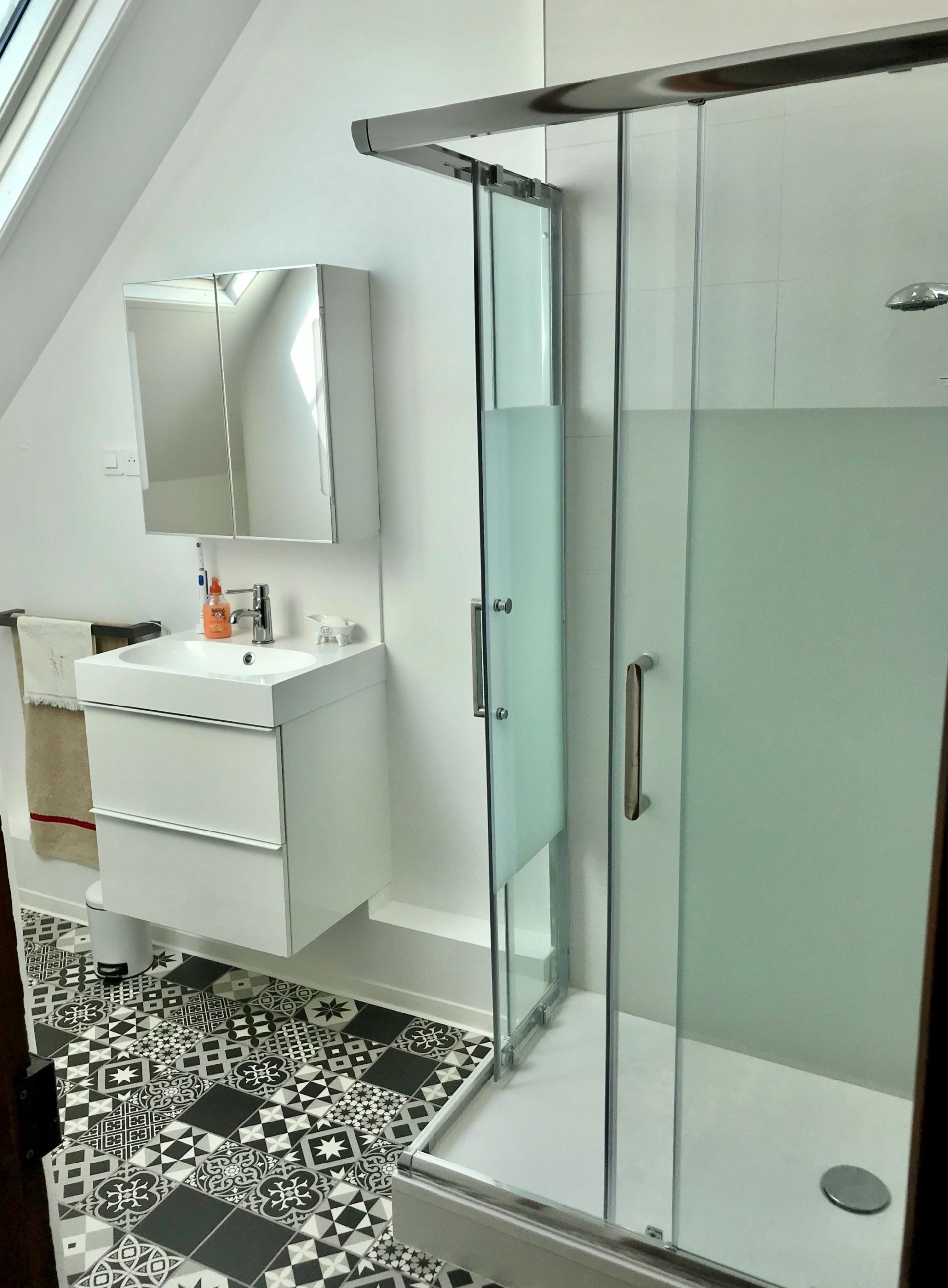 apartment 6 Rooms for sale on VILLERS SUR MER (14640)