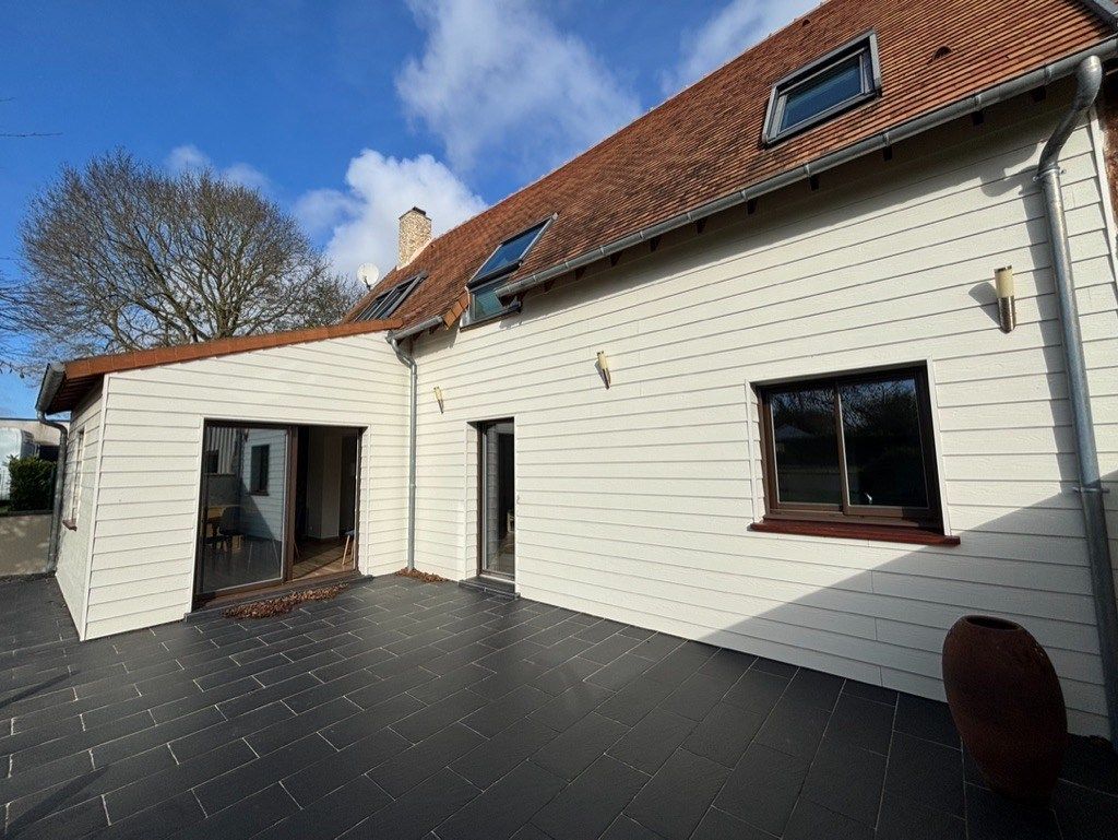 house 5 Rooms for sale on CLEVILLE (14370)