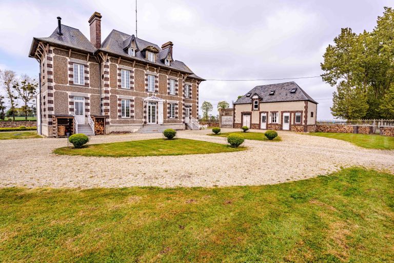 maison 8 Pièces en vente sur LE MOLAY LITTRY (14330)