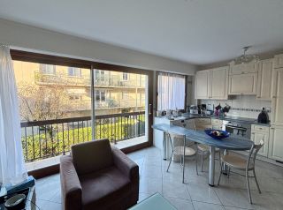 apartment 3 Rooms for sale on DEAUVILLE (14800)